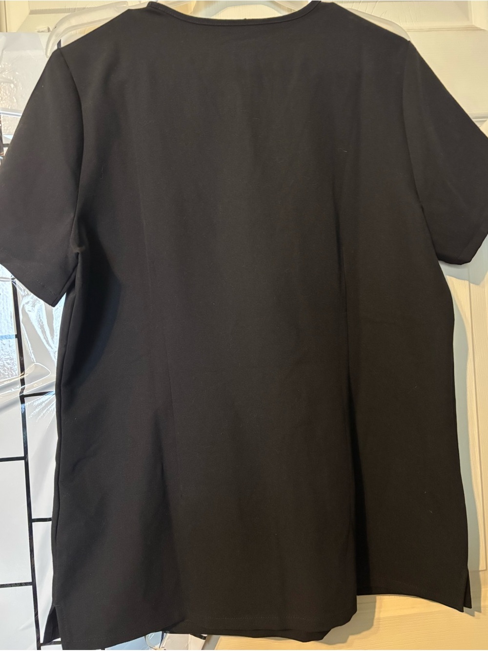 Figs Black V-Neck Scrub top/ Casma - Picture 4 of 4